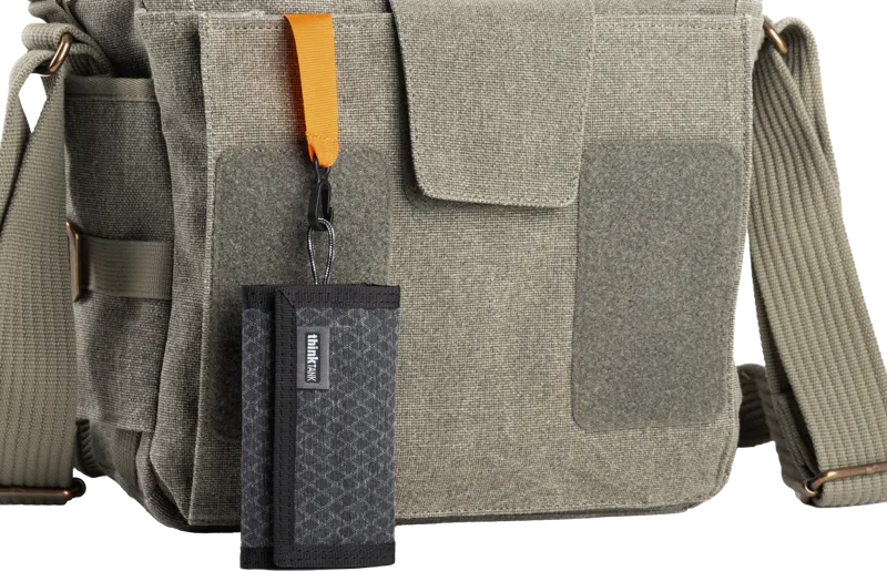 Portofel carduri memorie Think Tank Pixel Pocket Rocket (Holds 9 SD_CFexpress) Slate Black 125249 Portofel carduri memorie Think Tank Pixel Pocket Rocket (Holds 9 SD_CFexpress) Slate Black 125249