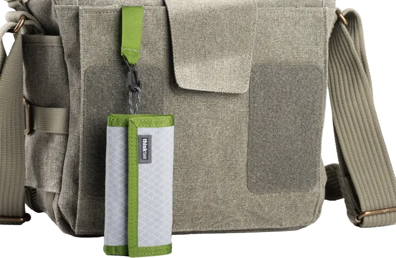 Portofel carduri memorie Think Tank Secure Pocket Rocket (Wallet with Strap - holds 9 SD/CFexpress/Micro) Highland Green 125250