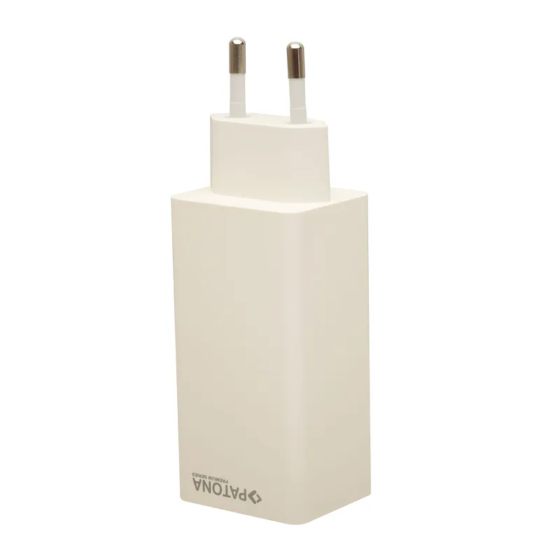 Incarcator PATONA Premium GaN PD100W cu 2xUSB-C 1xUSB-A PD3.0 QC3.0 Patona 2647